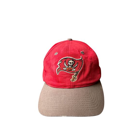Vintage 90s Tampa Bay Buccaneers Cap Hat Snapback Adjustable Red Embroidered - Picture 1 of 11